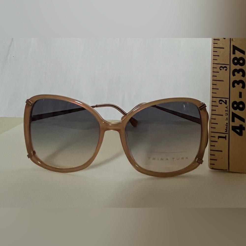 NWOT-Trina Turk “Assateague” Vented Oversize Butterfly Sunglasses- Sandbar -57mm - Picture 9 of 10